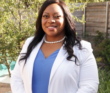 Dr. Antoinette Oliver